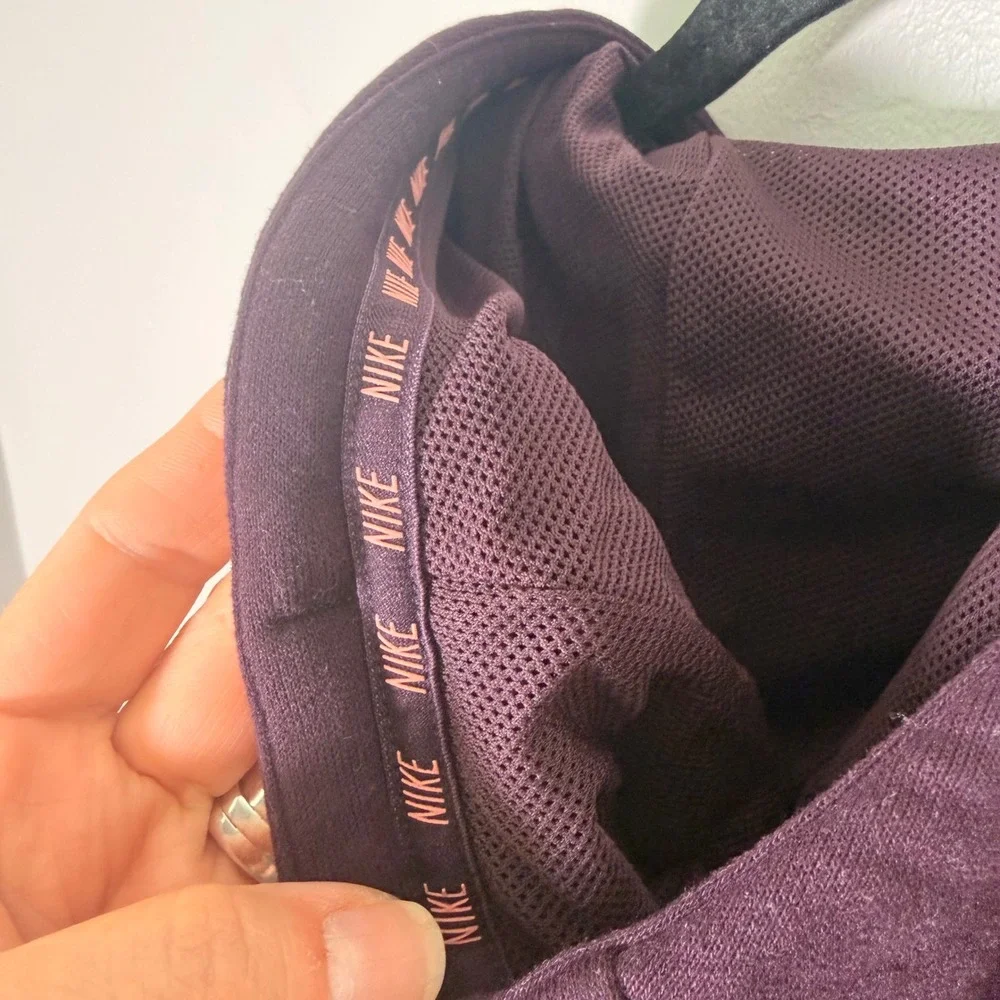 Nike‎ Spellout Dri-Fit Hoodie French Terry Plum Sweatshirt (LG) Casual Basics